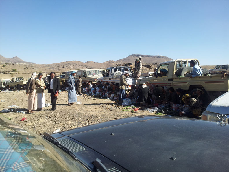 صورة من اعتصام قبيلة بني ضبيان على الحدود ما بين سنحان وخولان 