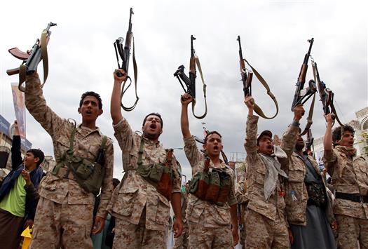 صحيفة بريطانية تكشف أسباب فشل المقاومة في تحرير تعز وأخطر تكتيك عسكري لدى الحوثيين يعيق النصر