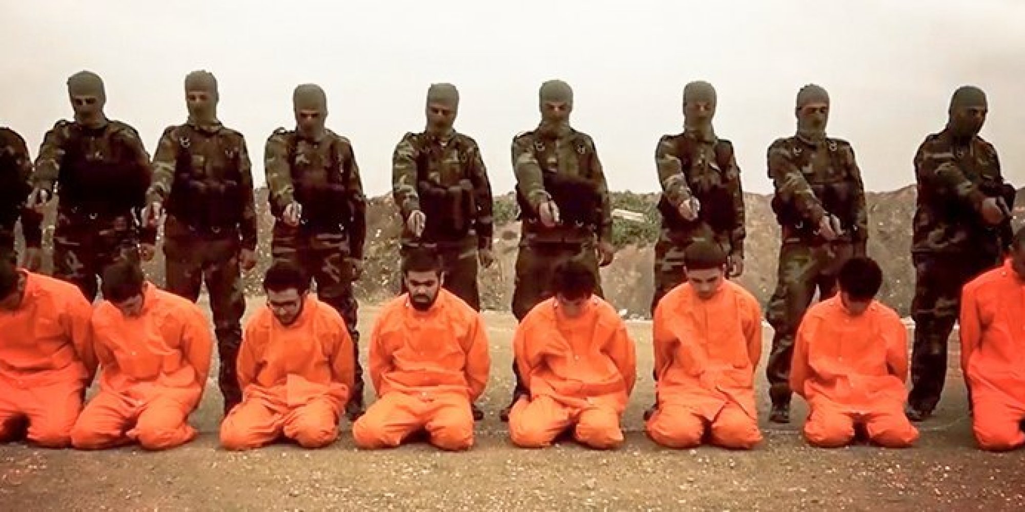 أول فيلم إعدام على طريقة داعش ينتهي بالعفو.. شاهد