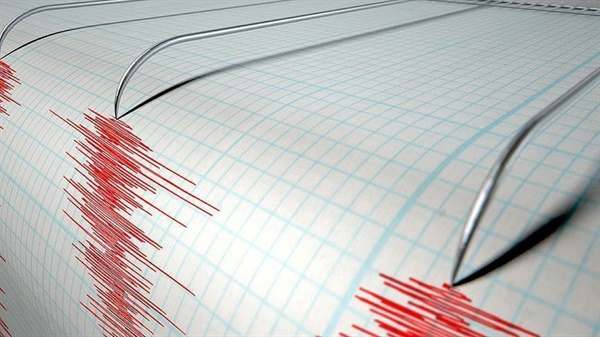 زلزال بقوة 6.2 يضرب اقليم شينجيانغ الصيني