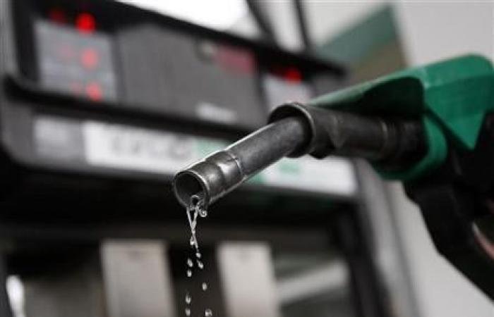 سلطات محافظة حضرموت تقر تسعيرة جديدة لبيع المشتقات النفطية