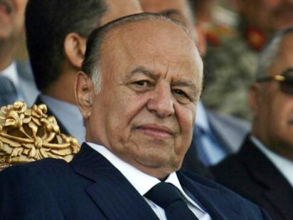 صحيفة إماراتية تطالب برحيل الرئيس عبد ربه منصور هادي وتنتقد تغيير محافظ عدن