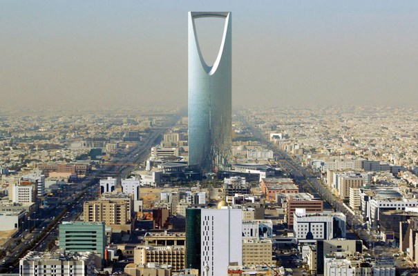 السعودية تسعى لتحول اجتماعي بالتوازي مع خطط الإصلاح الاقتصادي (تحليل)