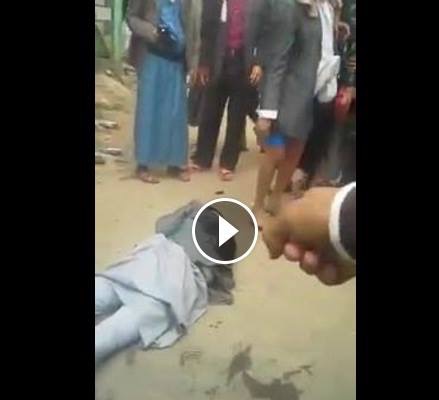 بالفيديو .. مواطنون يرتكبون جريمة قتل بشعه بحق شاب في سوق علي محسن بالعاصمة صنعاء