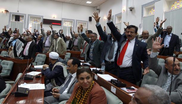 حديث عودة البرلمان اليمني... ورقة جديدة لإضفاء \