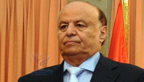 رئيس الجمهورية يوجه بتشكيل لجنتين للتحقيق في الهجومين الإرهابيين على المتظاهرين في صنعاء والجنود في حضرموت