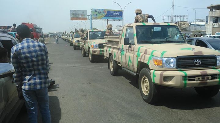 بالصور: التحالف العربي يحرك وحدات من القوات السودانية في عدن إلى قاعدة العند