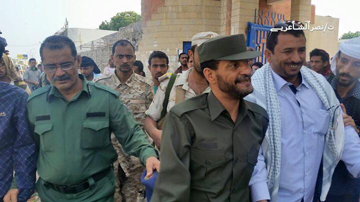 بالصور: أول ظهور رسمي للعميد «شلال شائع» في مراكز الشرطة بعد تعيينه مدير لشرطة عدن