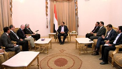 الصماد يستقبل أول مسؤول بريطاني يزور صنعاء منذ انطلاق عاصفة الحزم (تفاصيل)