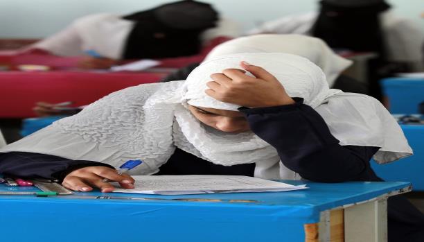 معلمو اليمن يتسربون من المدارس