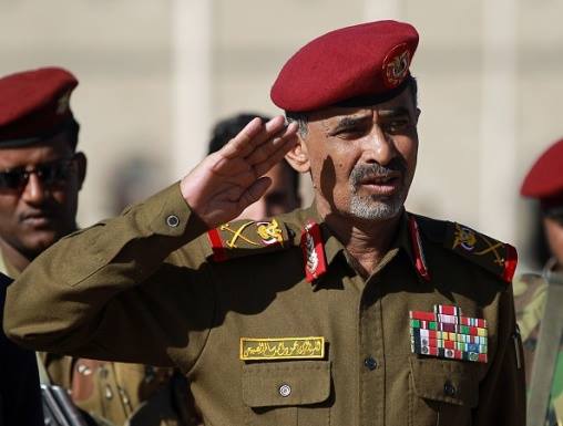 اللواء محمود الصبيحي وزير الدفاع اليمني المستقيل