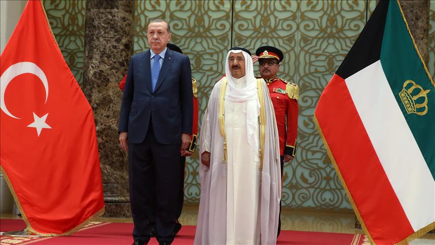 أردوغان  يصل الكويت في زيارة رسمية