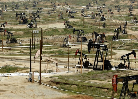 أميركا تتخطى السعودية بإنتاج النفط لأول مرة﻿