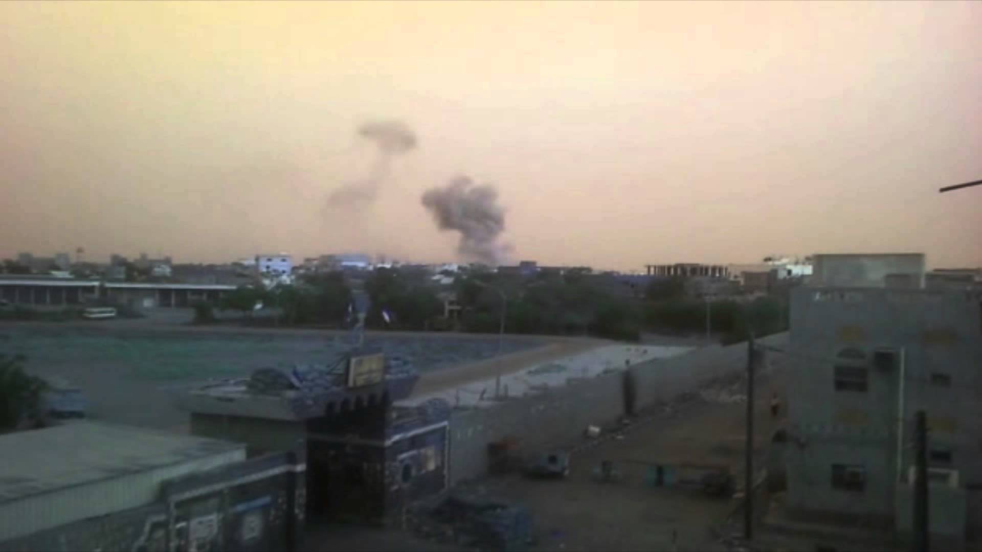 طيران التحالف يعاود قصف أهدافا للحوثيين وقوات صالح بمدينة الحديدة