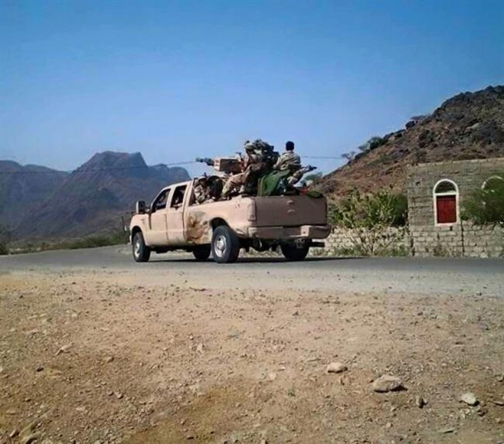 الحوثيون يستنجدون بقبائل بني حشيش والحارث لإيقاف تقدم الشرعية شمال وشرق صعدة