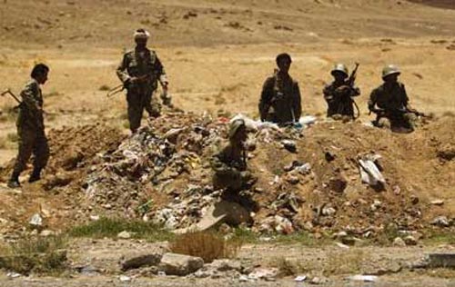مقتل جنديين من اللواء 33 مدرع في كمين مسلح بمحافظة الضالع وتشويه جثتيهما