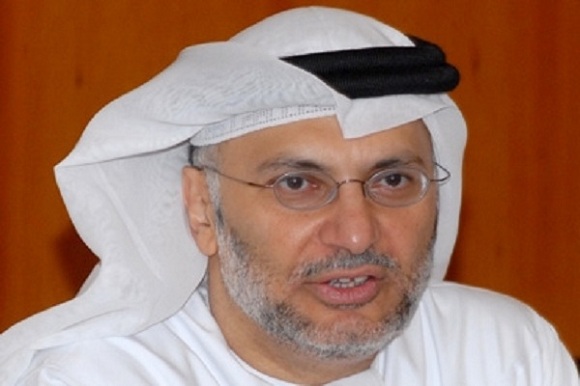 «وزير الإمارات للشؤون الخارجية» يفقد اعصابه ويهاجم بريطانيا بسبب تقريرها عن الإخوان