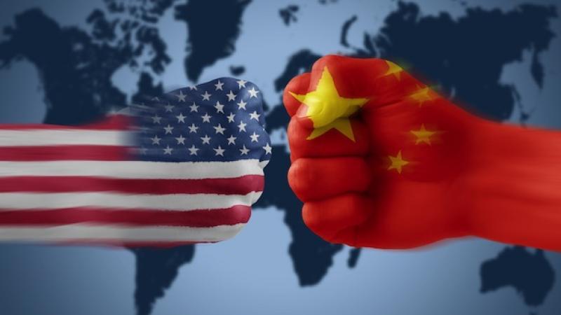صينيون يخترقون ملفات موظفي الحكومة الأمريكية