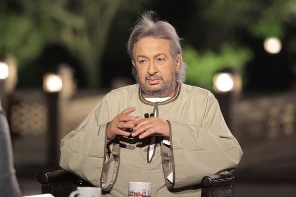 وفاة الفنان المصري نور الشريف عن عمر يناهز 74 عاما
