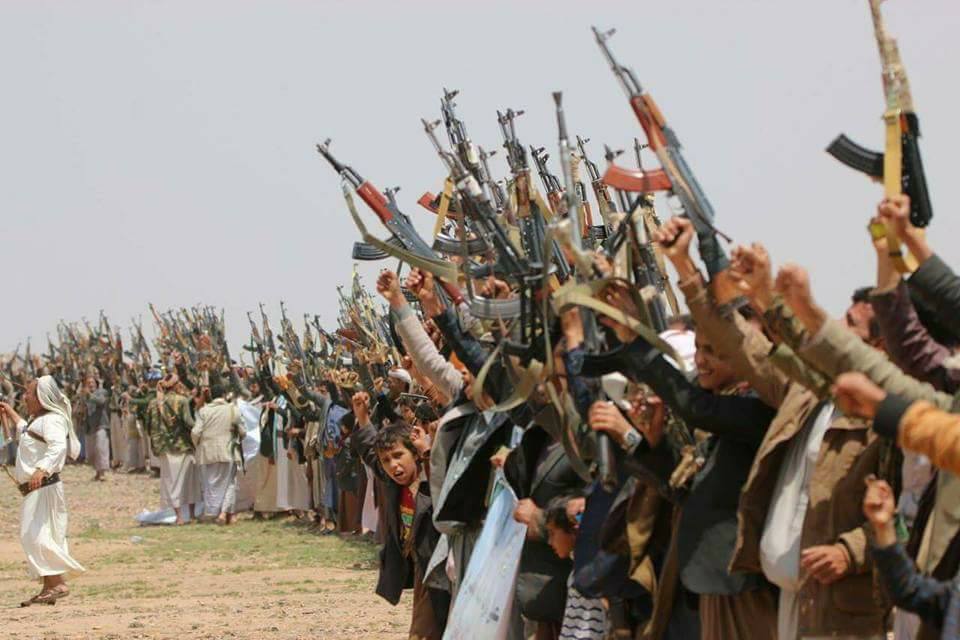 مقتل نحو 20 حوثياً بينهم قادة ميدانيين باشتباكات داخلية وغارات التحالف في مارب