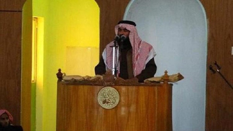بالصور.. ظهور مفاجئ لزعيم داعش أبوبكر البغدادي في الفلوجة (صور)