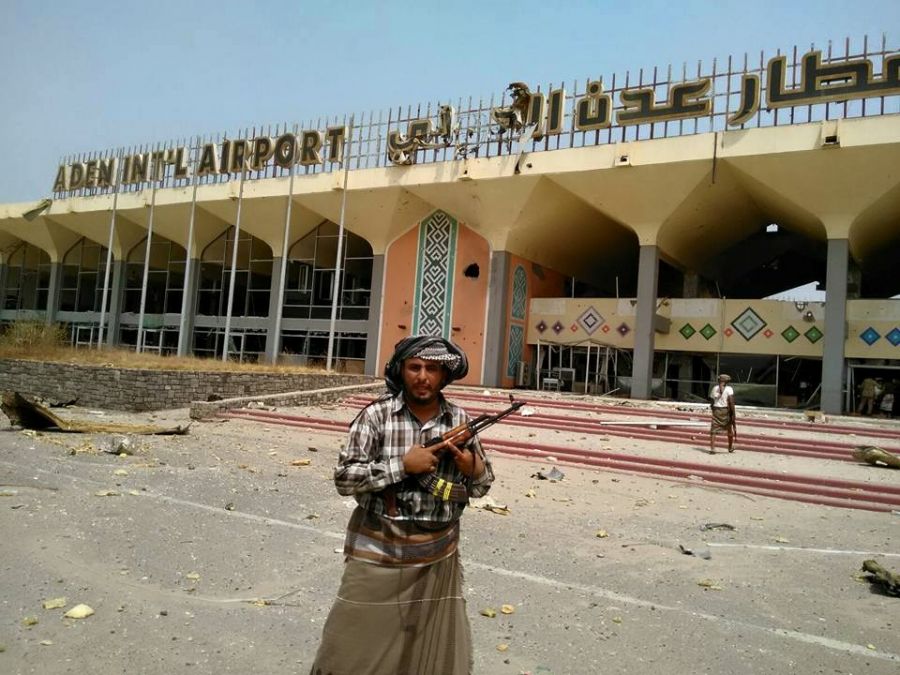 تعليق رحلات الطيران وإلغاء الرحلات من وإلى مطار عدن لمدة 24 ساعة