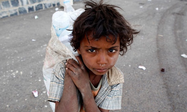 مسؤول أممي: اليمن يواجه أكبر مأساة إنسانية في العالم