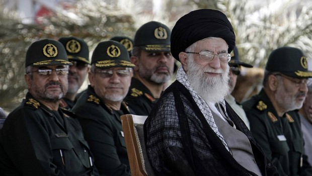 يجني 12 مليار دولار من التجارة غير المشروعة .. المعارضة الإيرانية تفضح تكتيكات الحرس الثوري السريّة