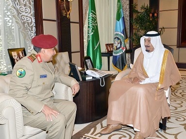 ماذا وراء زيارة وزير الدفاع إلى السعودية يوم أمس ؟