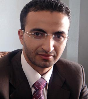 اصغر صحفي عربي ينتقد سياسة التنكيل ضد صحفيي اليمن