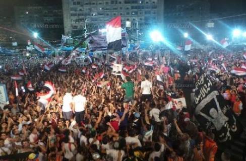 مصر: فض اعتصام مؤيدي مرسي بالقوة بمشاركة جميع القوات بعد محاصرة كل المداخل