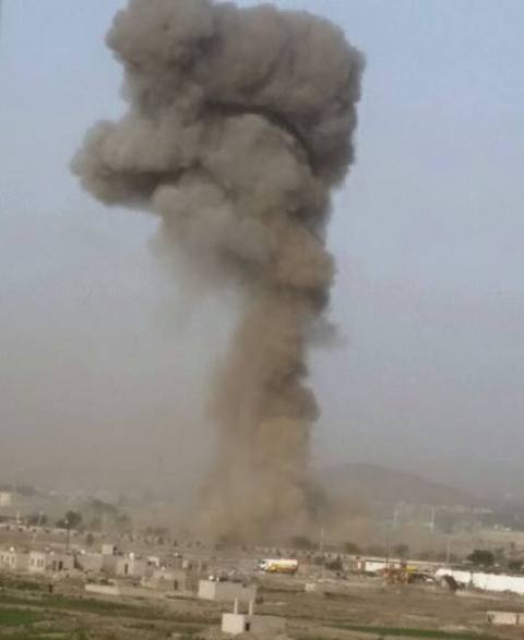 طائرات التحالف تقصف الحوثيين بأرحب والمليشيا ترسل وساطات لإقناع المقاومة بوقف القتال