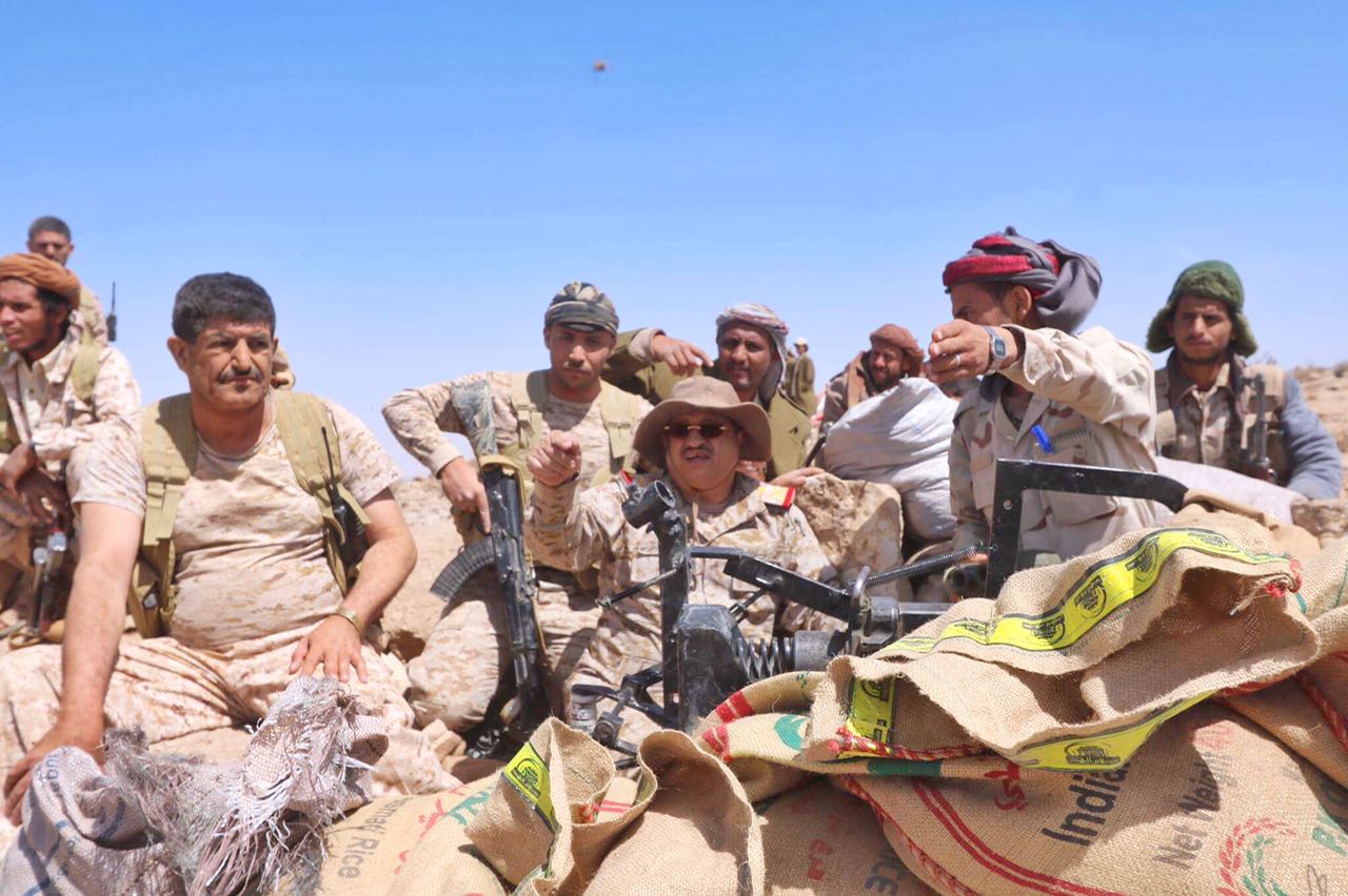 المقدشي يشيد ببطولات اللواء 310 في جبهة نهم شرق صنعاء