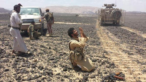  الجيش الوطني يدك مواقع الحوثيين بمأرب ويسقطها واحدا تلو الآخر وعناصر المليشيا يفرون من الجبهات (صور)
