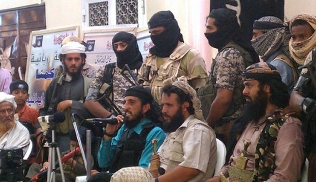 تنظيم القاعدة يخطف صحافيين وناشطين سياسيين في المكلا