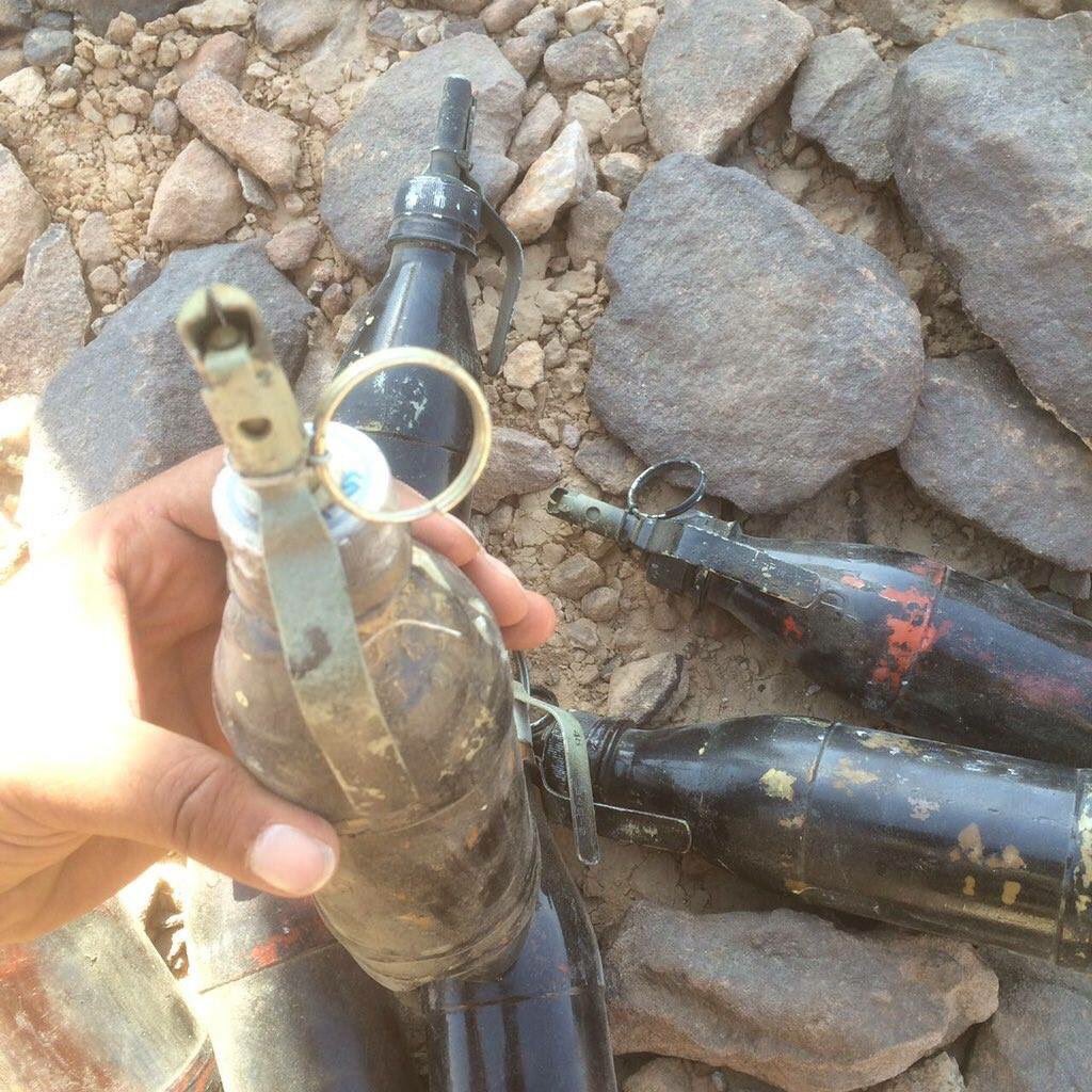 أسلحة عثرت عليها قوات الجيش والمقاومة في البقع-