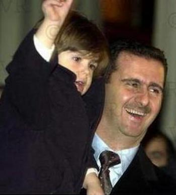 بشار الأسد يقيم مع أسرته على متن سفينة حربية روسية في البحر