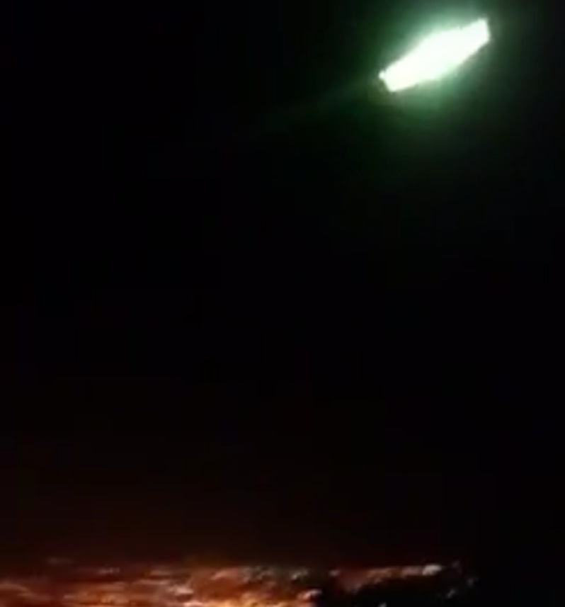 شاهد بالفيديو.. لحظة تصدي الدفاع الجوي السعودي لصاروخ الحوثيين