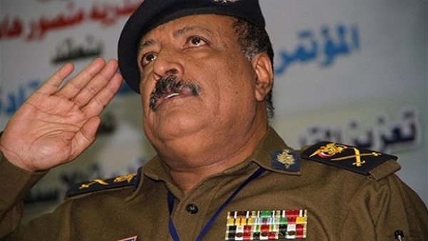 اللواء لخشع يعلن صرف مرتبات 33 ألف ضابط وجندي من منتسبي وزارة الداخلية