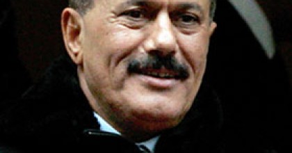 صالح لايستسلم.. اليمنيون: يتسألون متى يستسلم الرئيس صالح ؟؟