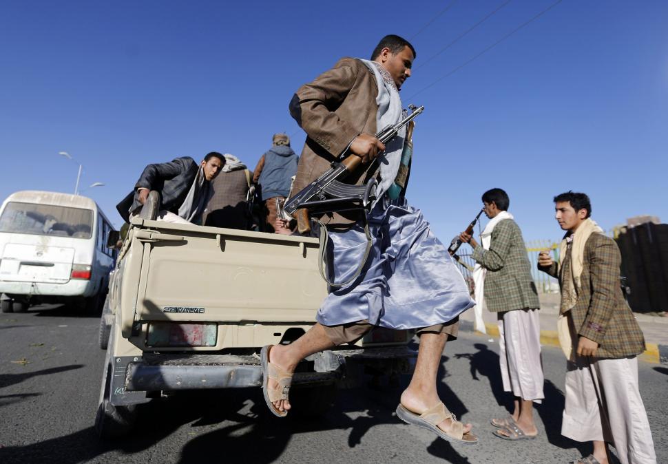الحوثي يصعد ضد صالح ويدعو انصاره الى قطع مداخل صنعاء صباح يوم 24 اغسطس