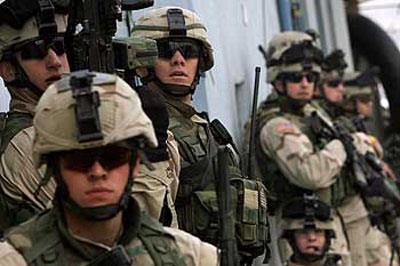 وصول العشرات من قوات المارينز الامريكي إلى صنعاء لحماية السفارة