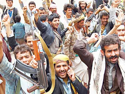 اليمن: مخاض عسير لإتفاق نزع فتيل الحرب في صنعاء