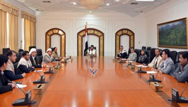 اللجنة الثورية الحوثية تباشر مهام إدارة البلاد باجتماع في القصر الجمهورية لمناقشة عدة قضايا (تفاصيل)