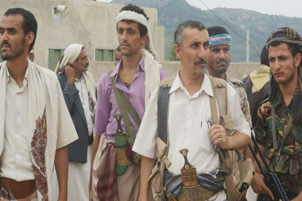 الحوثيون يختطفون نجل قائد مقاومة عتمة واثنين من أقاربه في العاصمة صنعاء