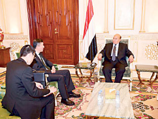 الرئيس هادي يتهم الحوثيين بإفشال جهود السلام في اليمن
