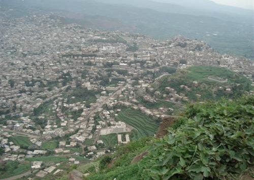 الحوثيون يستولون على مدينة إب وينصبون نقاط تفتيش في مداخلها والسلطة المحلية ترحب