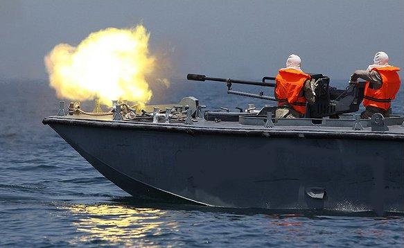 السعودية والإمارات تؤكد استعدادها لتدريب قوات بحرية يمنية وتزويدها بالسفن والزوارق الحربية ..تفاصيل خاصة