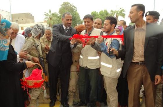 محافظ عدن يفتتح المرحلة الأولى من مشروع تأهيل مستشفى الجمهورية