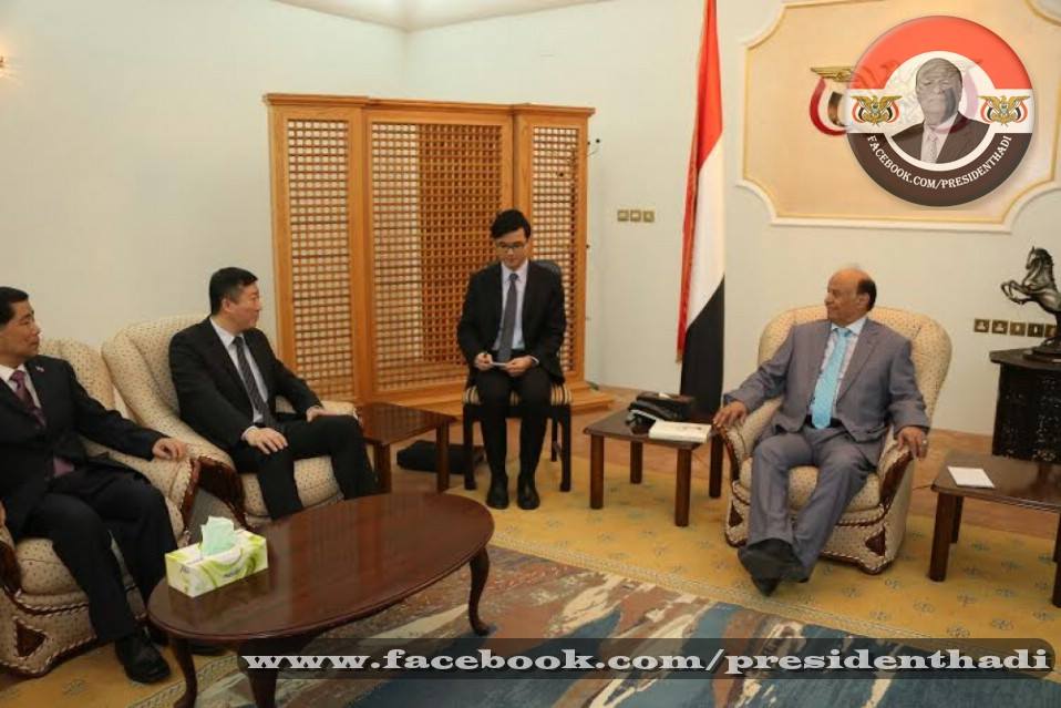الرئيس هادي يستقبل السفير الصيني في اليمن